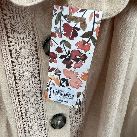 Gimmicks tan lace trim button front top - Picture 8 of 10